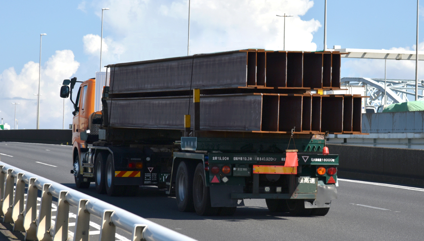 事業内容｜鋼材運搬